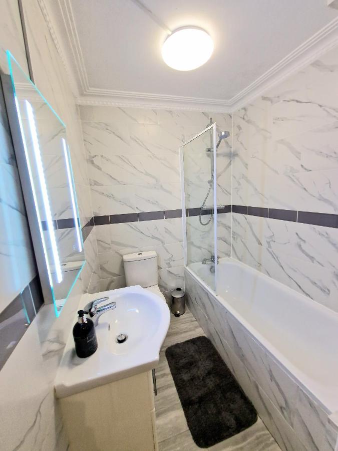 Cosy Home In Kensington - Great Location! 3 Minutes Walk To Earl'S Court Station London Exterior foto
